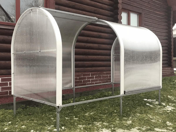 Как выбрать парник из поликарбоната: 3 основных модели, их плюсы и минусы